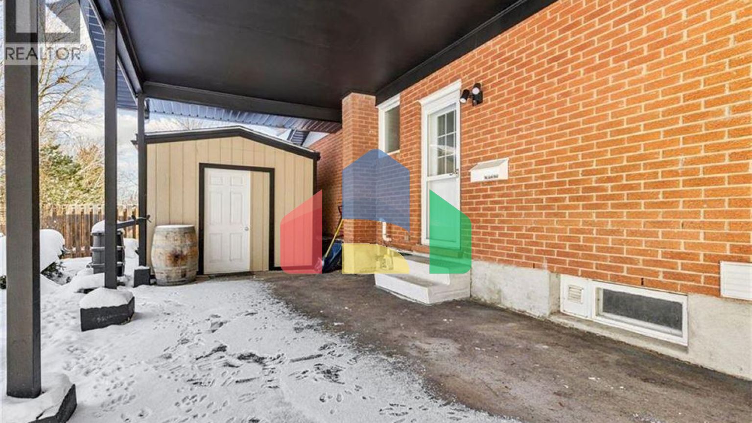 Residential - Single Family Home - Waterloo, Canada - Canada