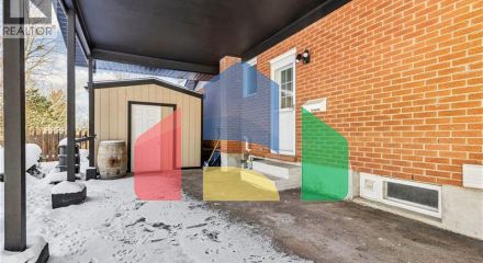 Residential - Single Family Home - Waterloo, Canada - Canada