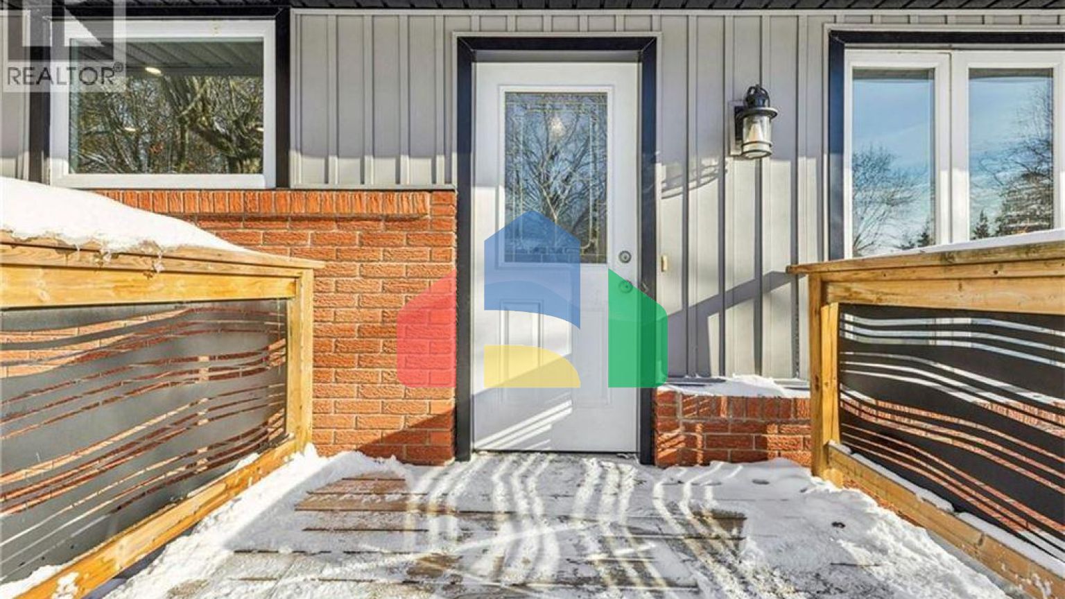 Residential - Single Family Home - Waterloo, Canada - Canada