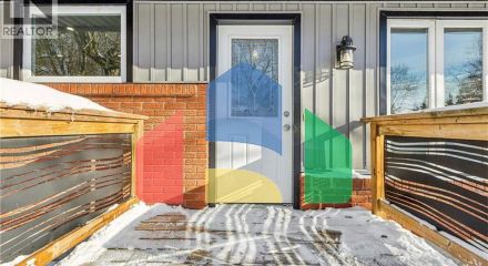 Residential - Single Family Home - Waterloo, Canada - Canada