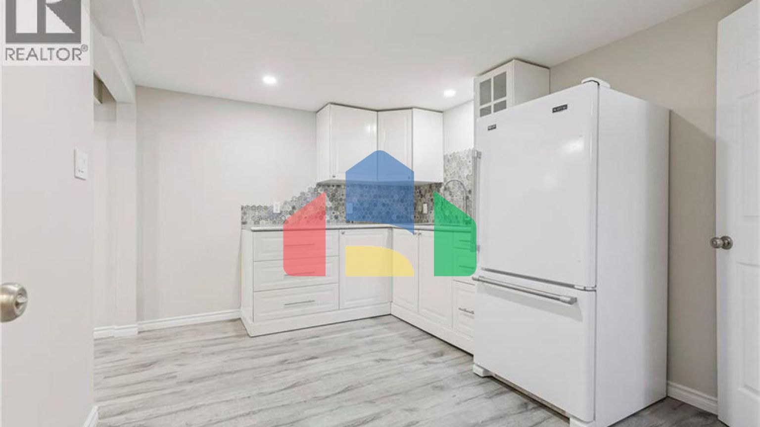 Residential - Single Family Home - Waterloo, Canada - Canada