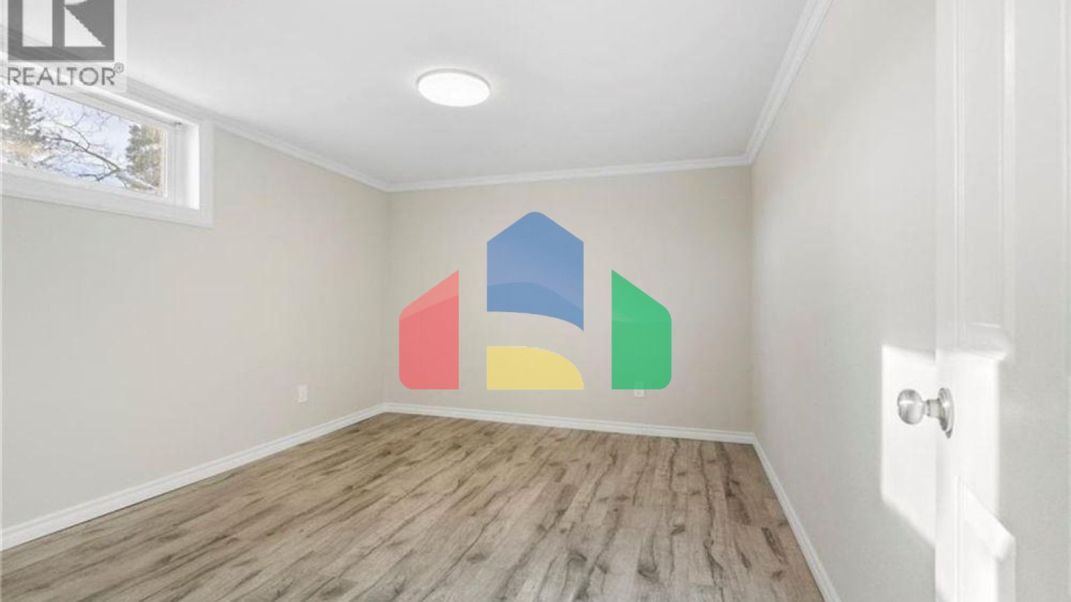 Residential - Single Family Home - Waterloo, Canada - Canada