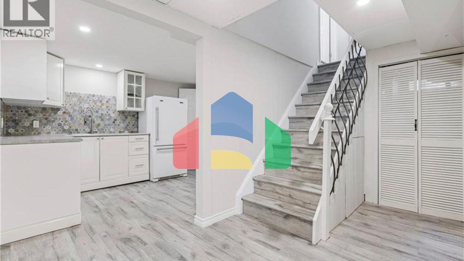 Residential - Single Family Home - Waterloo, Canada - Canada