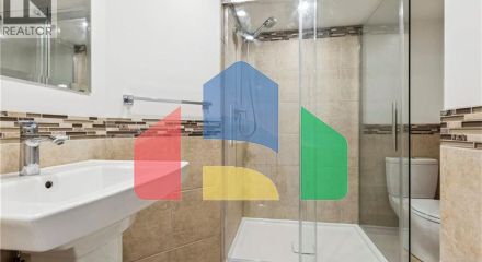 Residential - Single Family Home - Waterloo, Canada - Canada