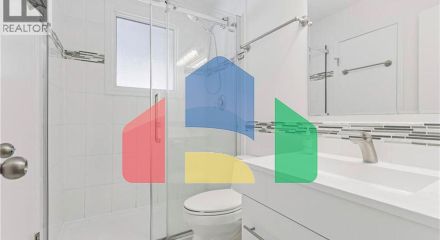 Residential - Single Family Home - Waterloo, Canada - Canada