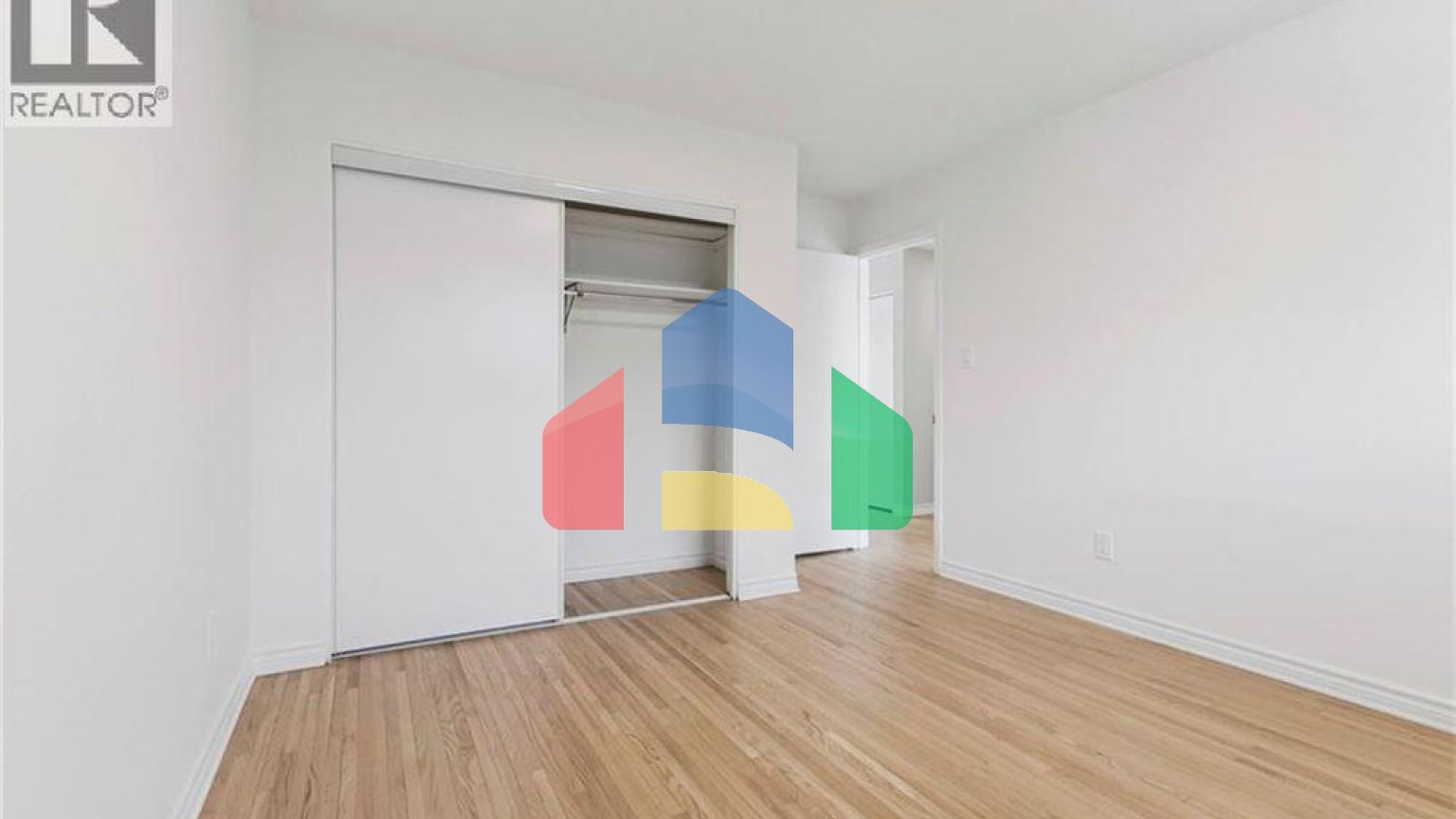 Residential - Single Family Home - Waterloo, Canada - Canada