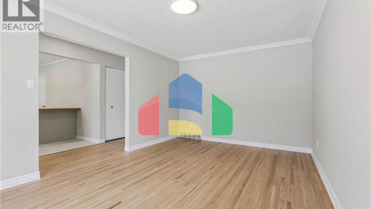 Residential - Single Family Home - Waterloo, Canada - Canada