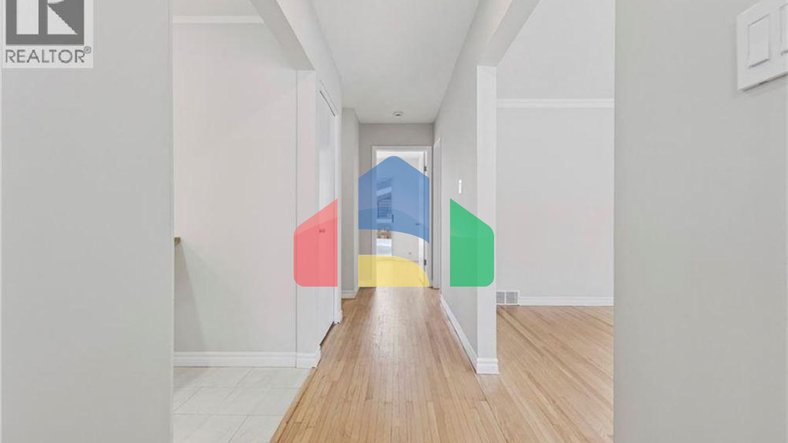 Residential - Single Family Home - Waterloo, Canada - Canada