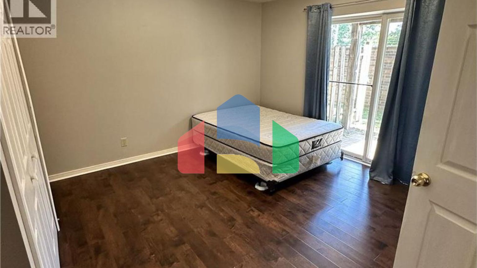 Residential - Townhouse - Waterloo, Canada - Canada