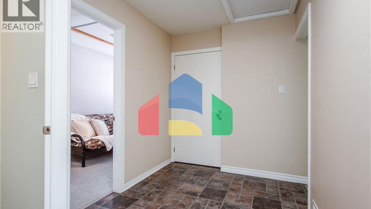 Residential - Single Family Home - Waterloo, Canada - Canada