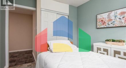 Residential - Single Family Home - Waterloo, Canada - Canada