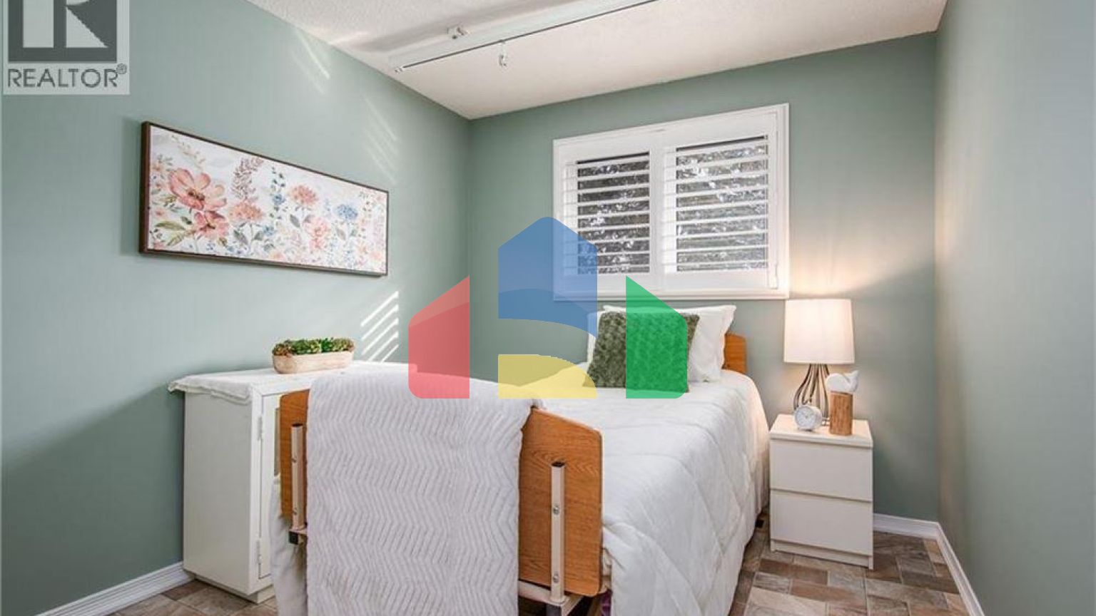 Residential - Single Family Home - Waterloo, Canada - Canada