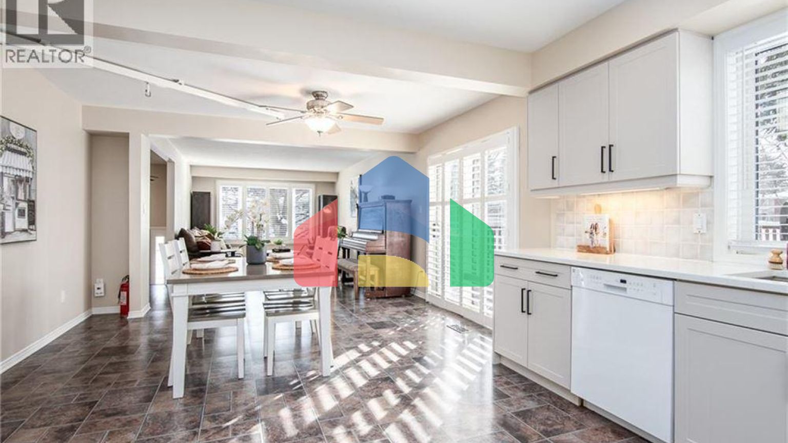 Residential - Single Family Home - Waterloo, Canada - Canada