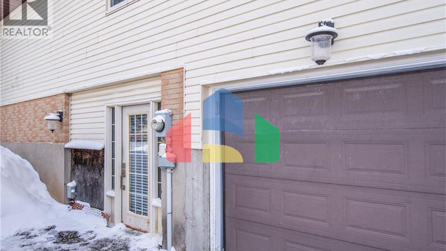 Residential - Single Family Home - Waterloo, Canada - Canada