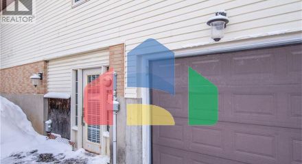 Residential - Single Family Home - Waterloo, Canada - Canada