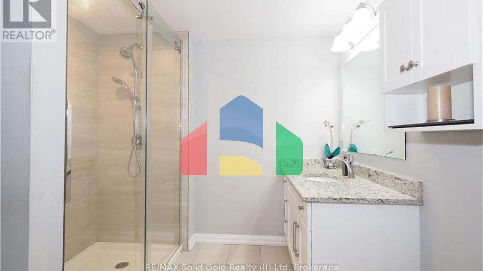 Residential - Condo/Apartment - Waterloo, Canada - Canada