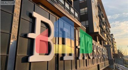 Residential - Single Family Home - Waterloo, Canada - Canada