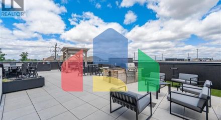 Residential - Single Family Home - Waterloo, Canada - Canada