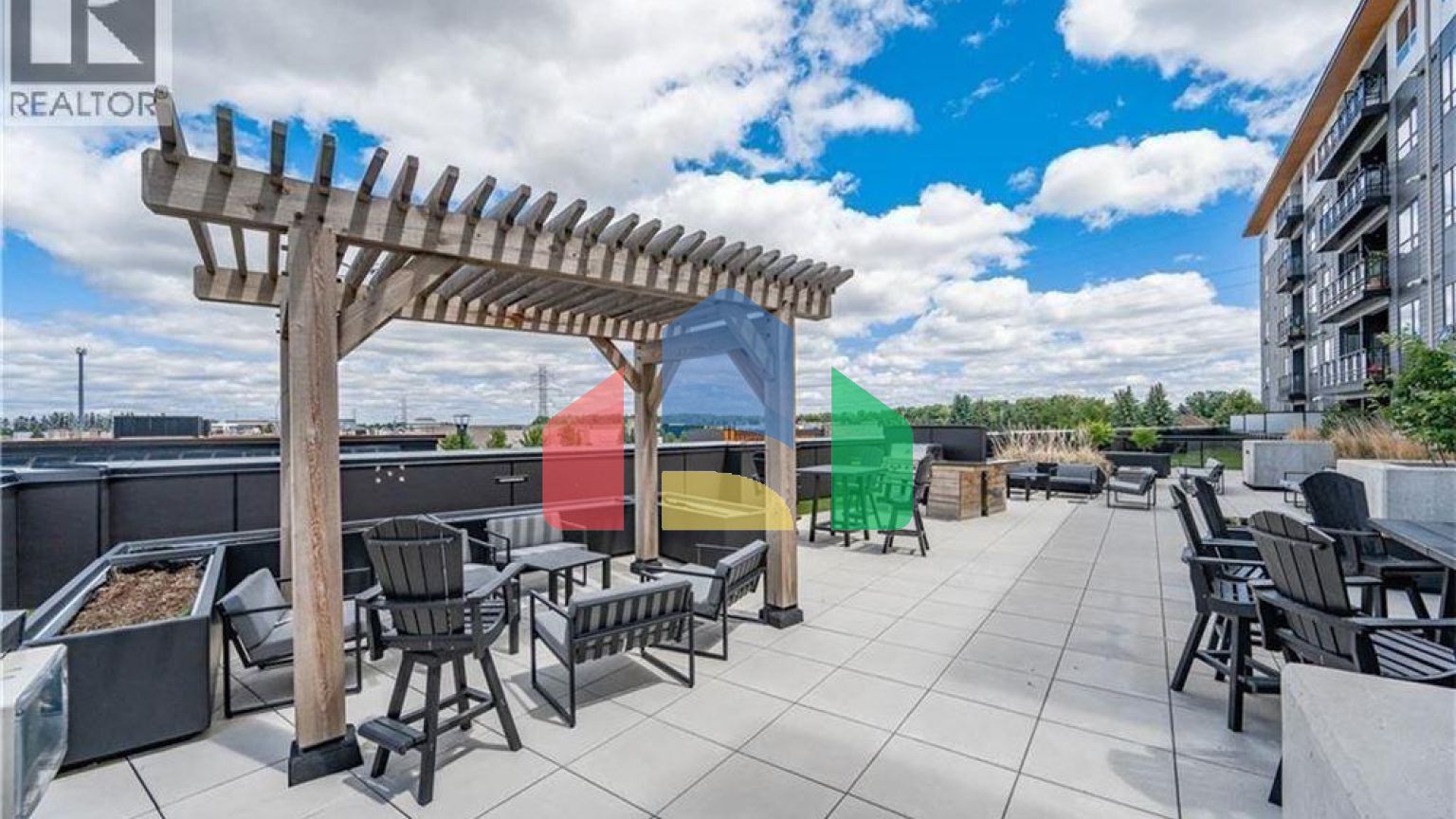 Residential - Single Family Home - Waterloo, Canada - Canada