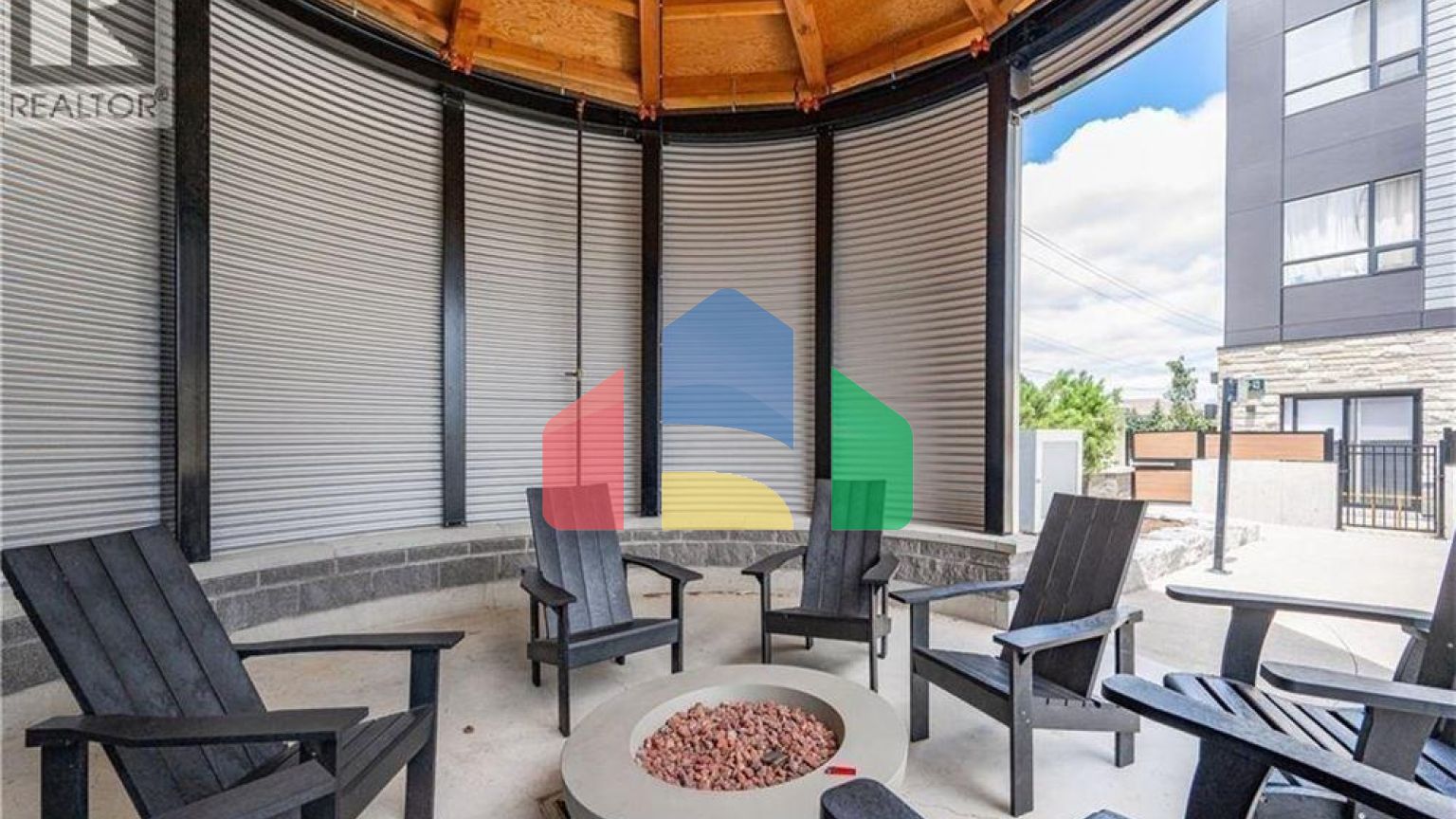 Residential - Single Family Home - Waterloo, Canada - Canada