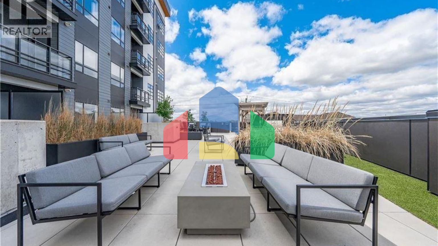 Residential - Single Family Home - Waterloo, Canada - Canada