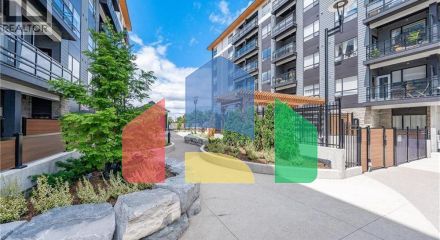 Residential - Single Family Home - Waterloo, Canada - Canada