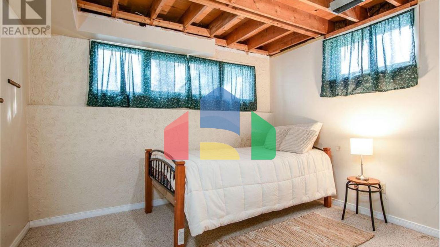 Residential - Single Family Home - Waterloo, Canada - Canada