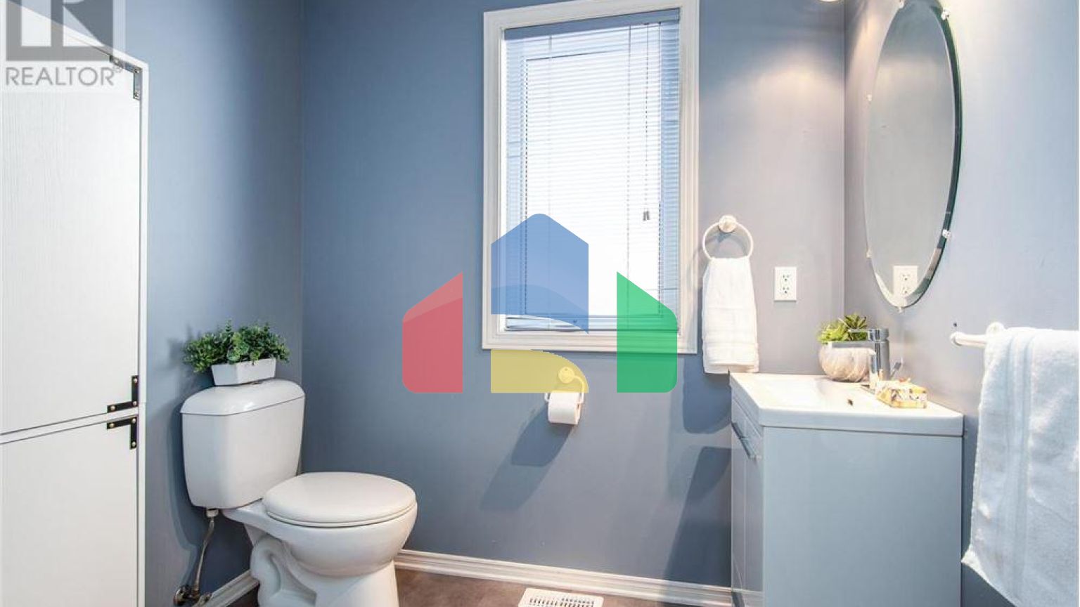 Residential - Single Family Home - Waterloo, Canada - Canada