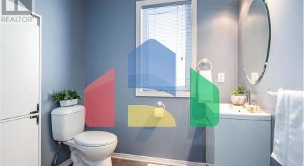 Residential - Single Family Home - Waterloo, Canada - Canada