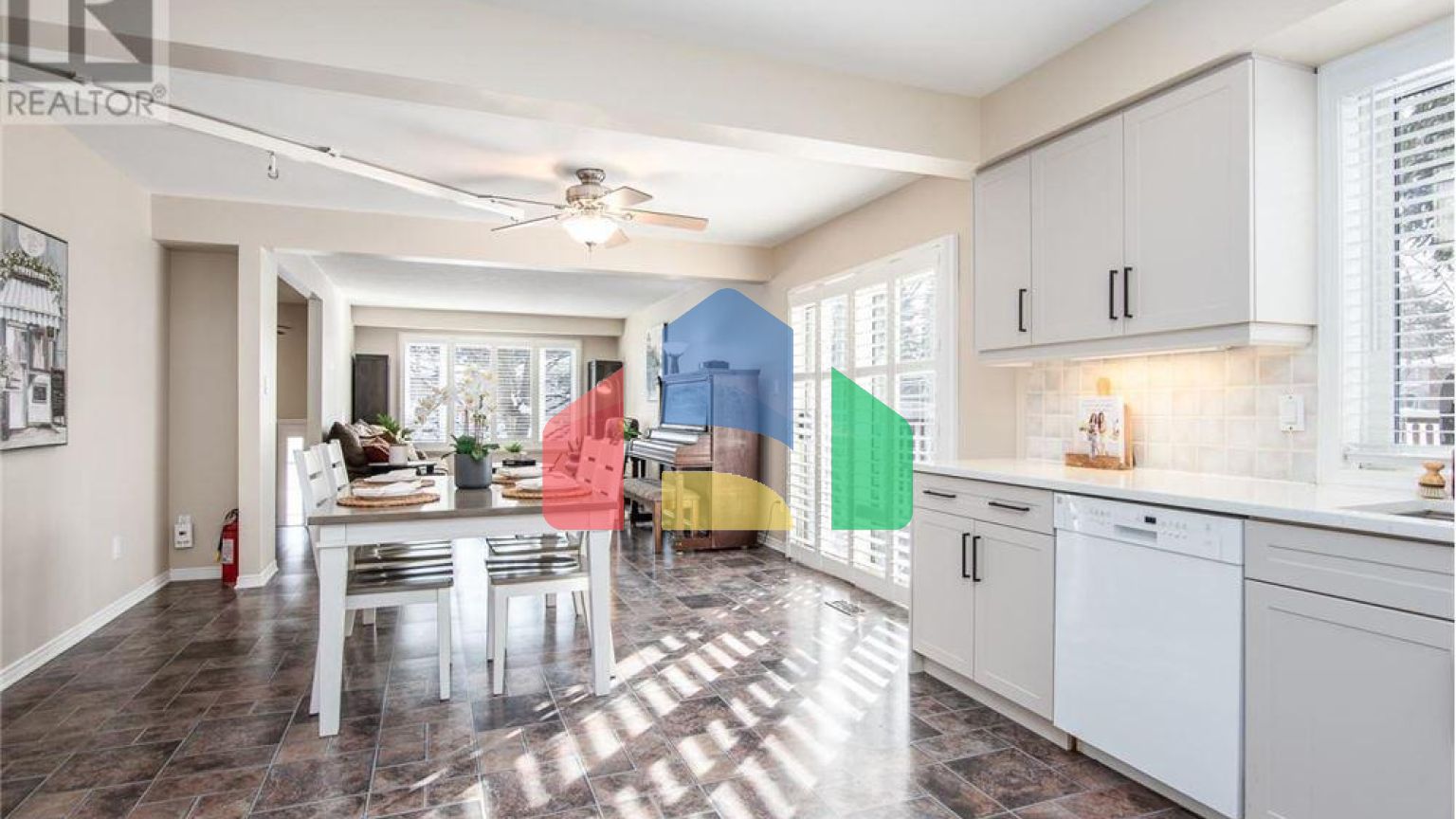 Residential - Single Family Home - Waterloo, Canada - Canada