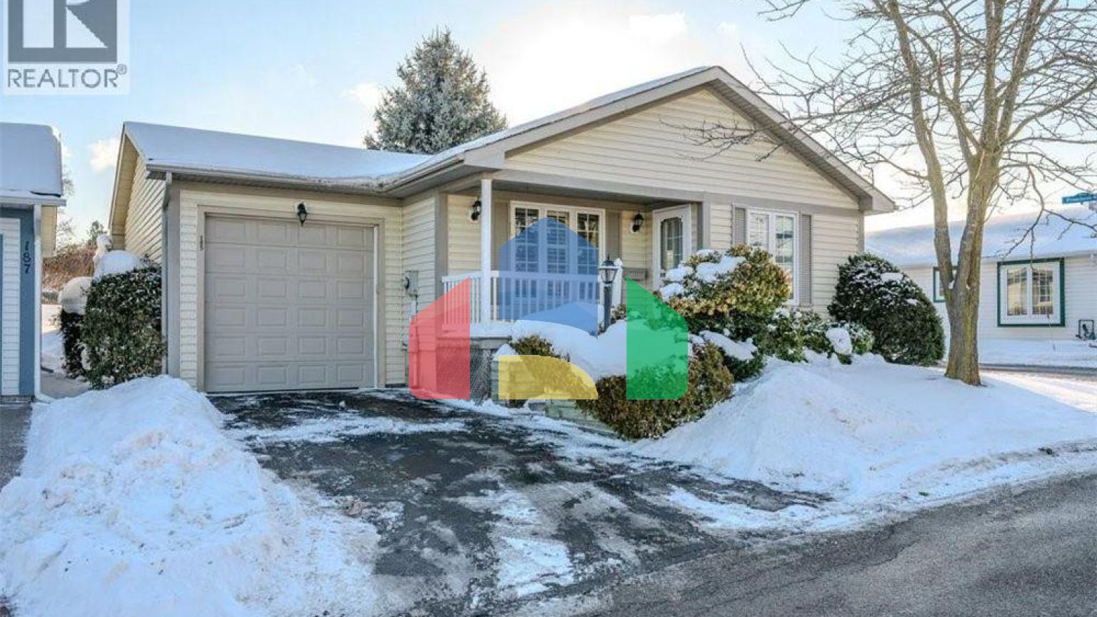 Residential - Single Family Home - Waterloo, Canada - Canada