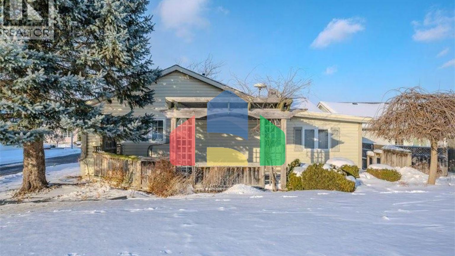 Residential - Single Family Home - Waterloo, Canada - Canada