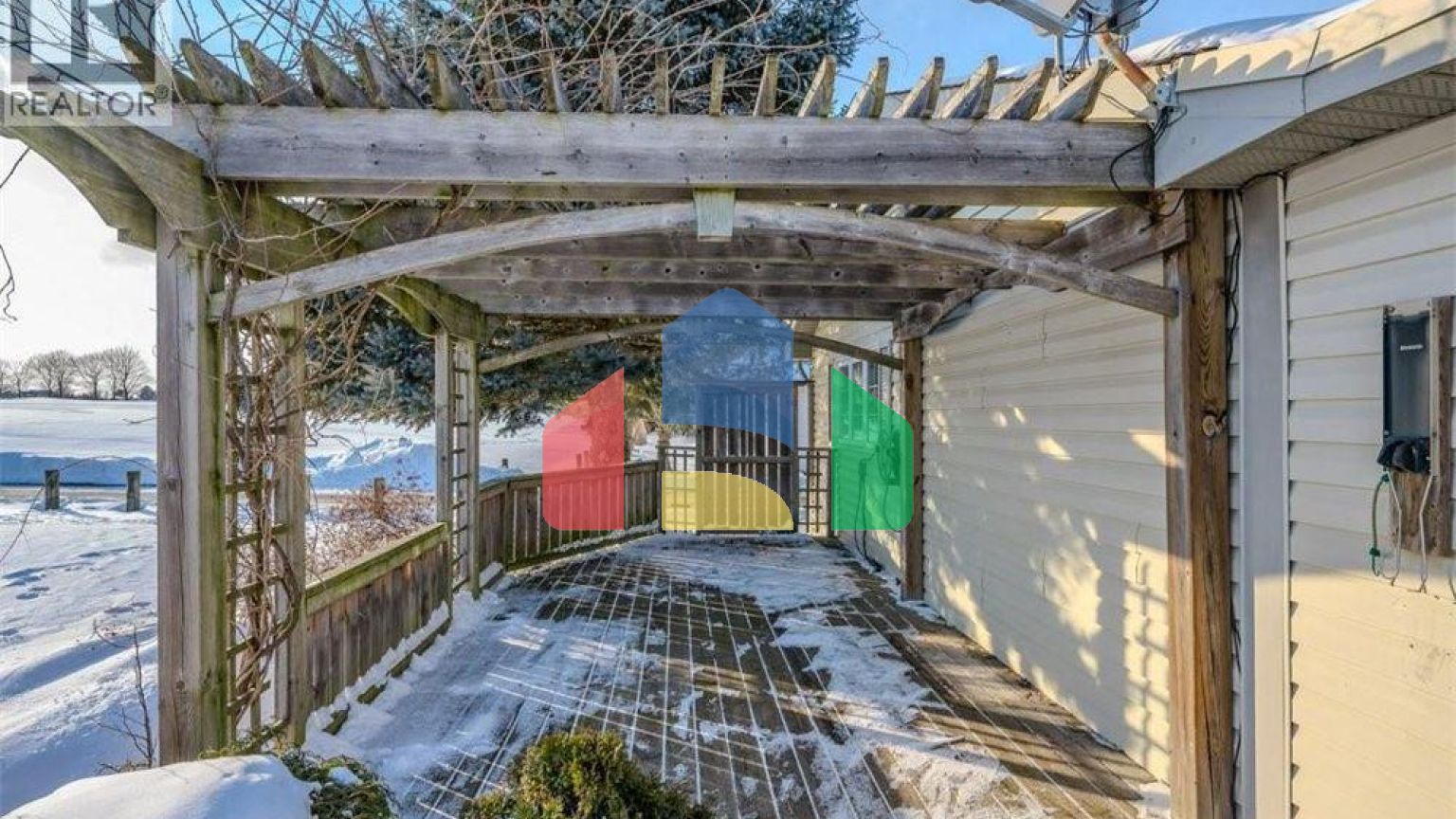 Residential - Single Family Home - Waterloo, Canada - Canada