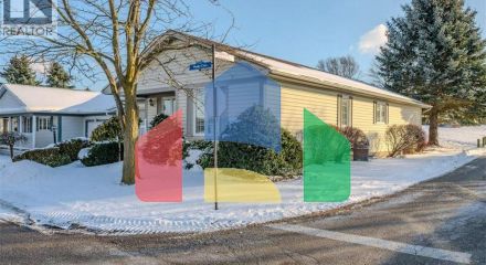 Residential - Single Family Home - Waterloo, Canada - Canada