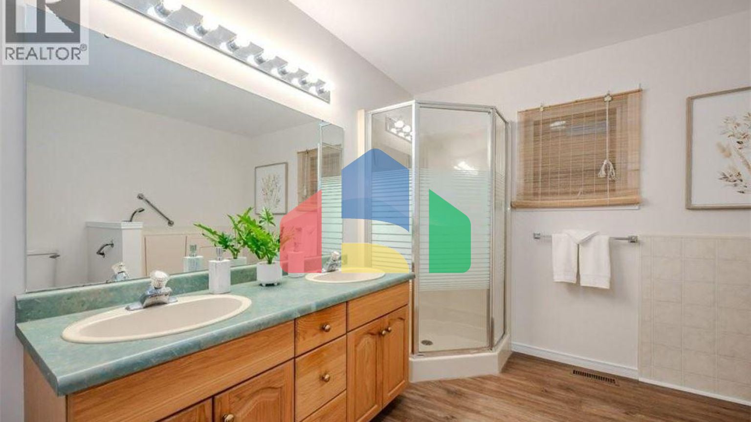 Residential - Single Family Home - Waterloo, Canada - Canada