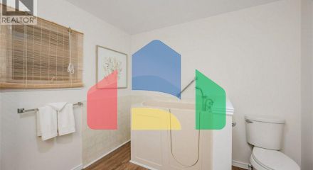 Residential - Single Family Home - Waterloo, Canada - Canada