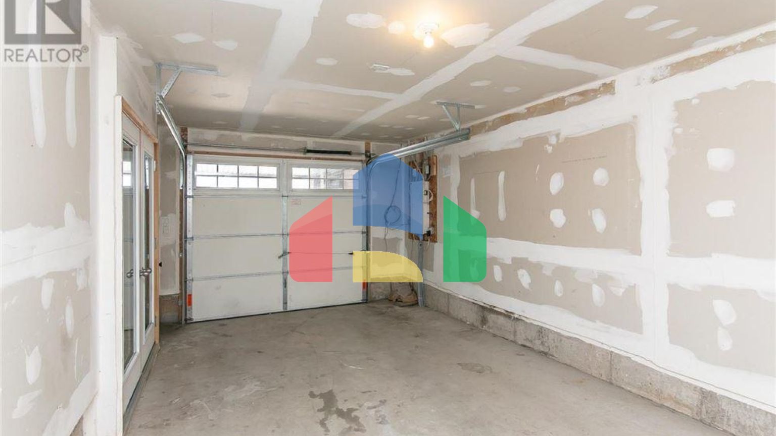 Residential - Single Family Home - Waterloo, Canada - Canada