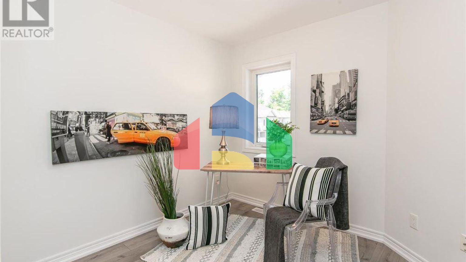 Residential - Single Family Home - Waterloo, Canada - Canada