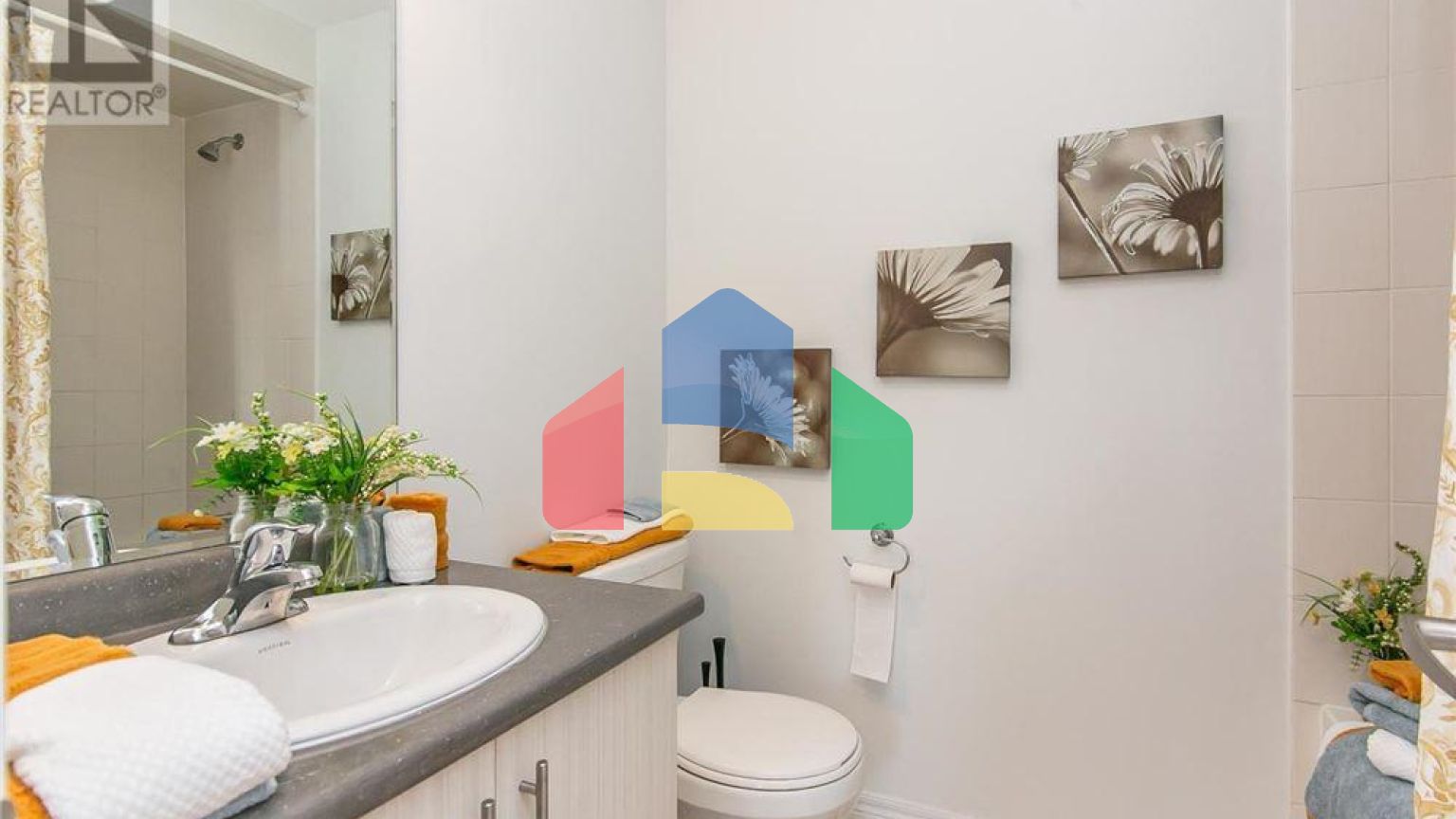 Residential - Single Family Home - Waterloo, Canada - Canada