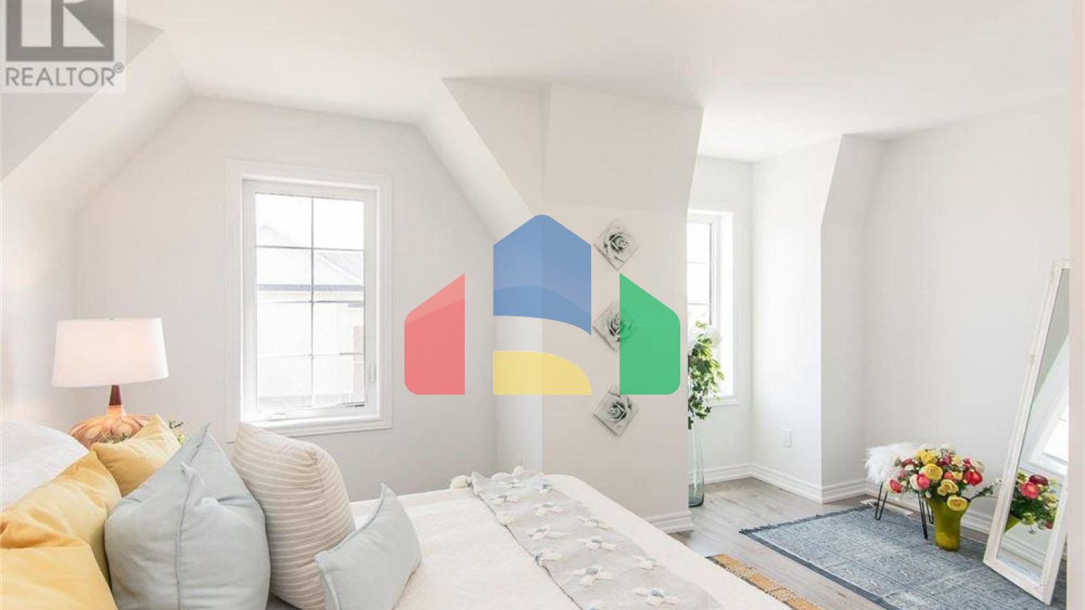 Residential - Single Family Home - Waterloo, Canada - Canada