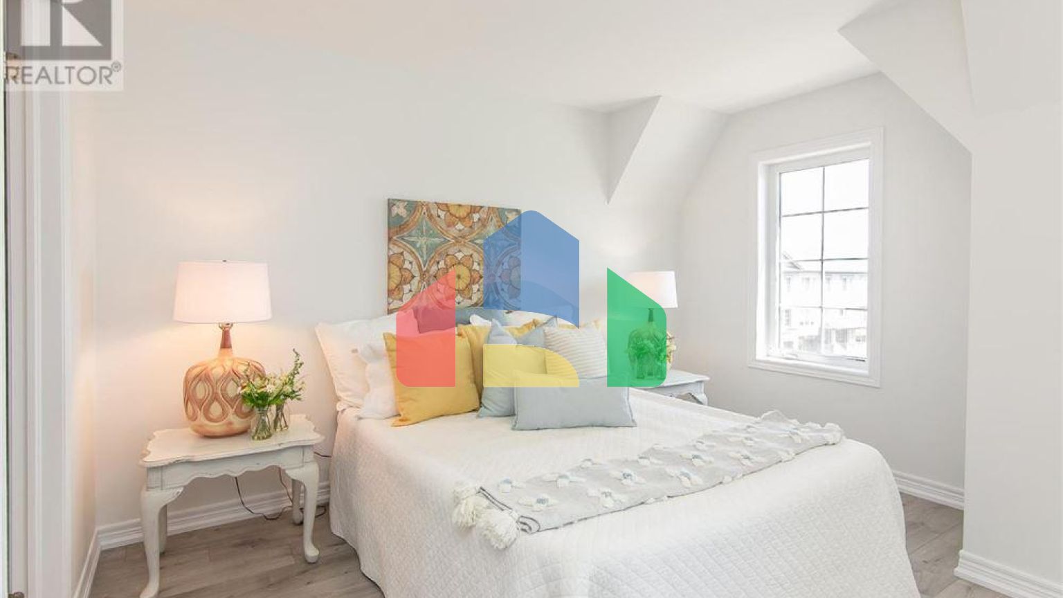 Residential - Single Family Home - Waterloo, Canada - Canada