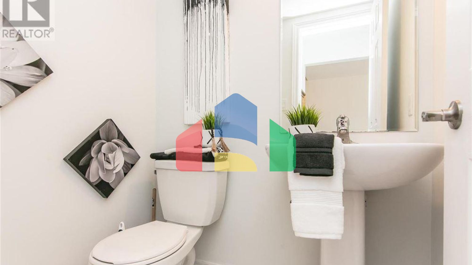 Residential - Single Family Home - Waterloo, Canada - Canada