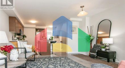 Residential - Single Family Home - Waterloo, Canada - Canada