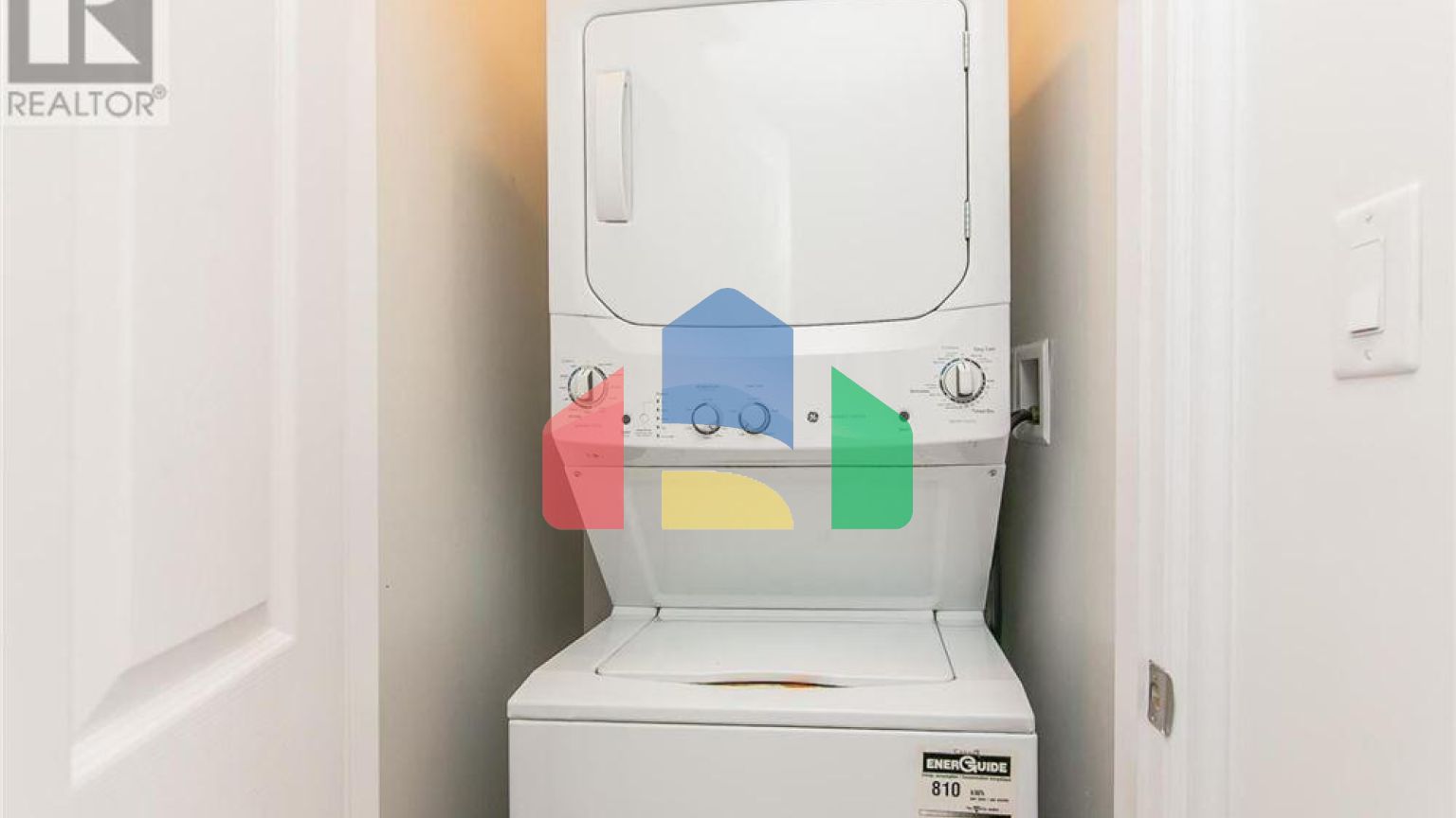 Residential - Single Family Home - Waterloo, Canada - Canada