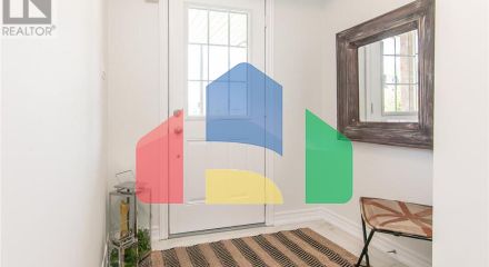 Residential - Single Family Home - Waterloo, Canada - Canada