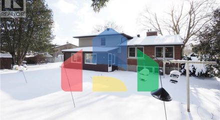 Residential - Single Family Home - Waterloo, Canada - Canada