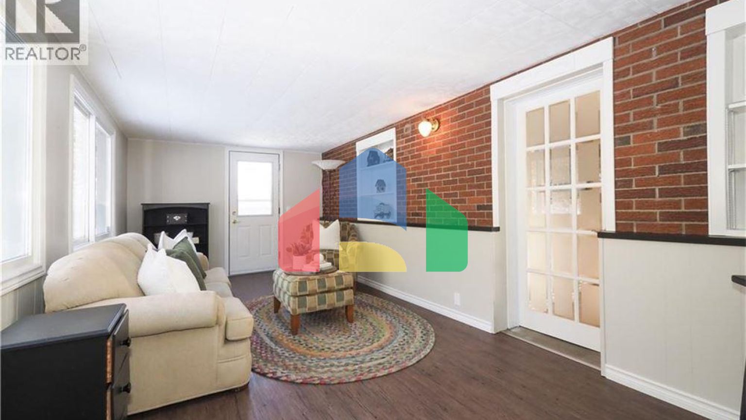 Residential - Single Family Home - Waterloo, Canada - Canada