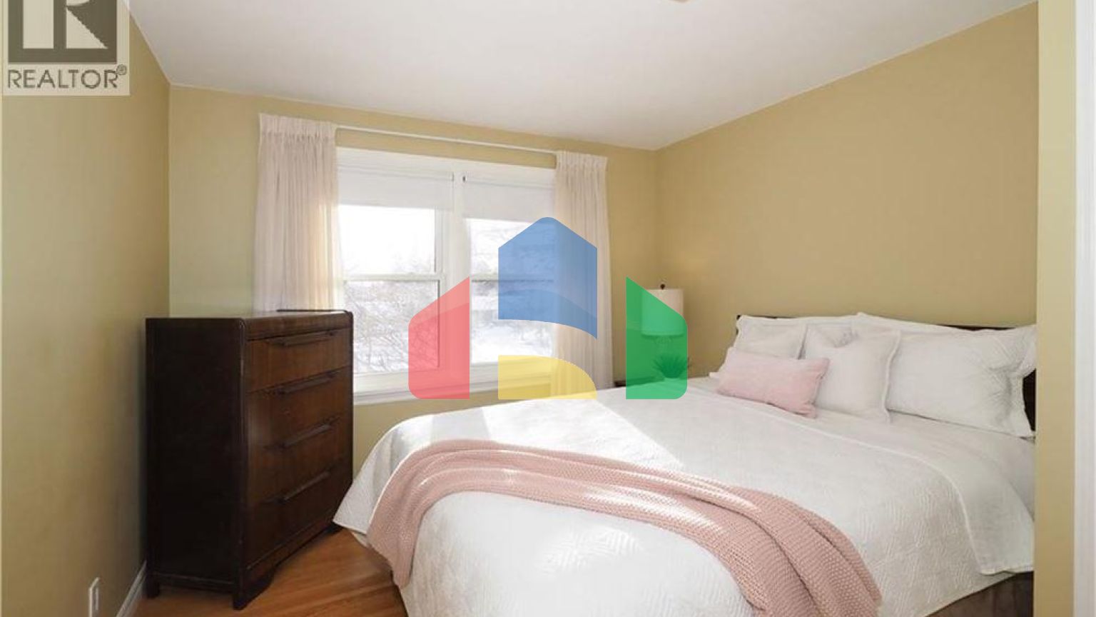 Residential - Single Family Home - Waterloo, Canada - Canada