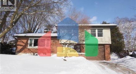 Residential - Single Family Home - Waterloo, Canada - Canada