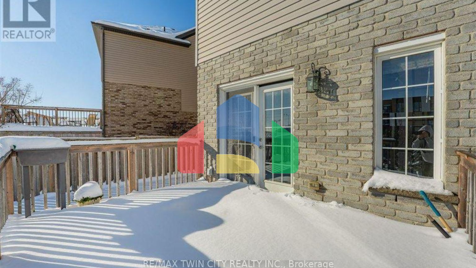 Residential - Single Family Home - Waterloo, Canada - Canada